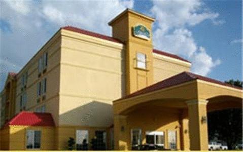 La Quinta Inn & Suites Талса Екстер'єр фото