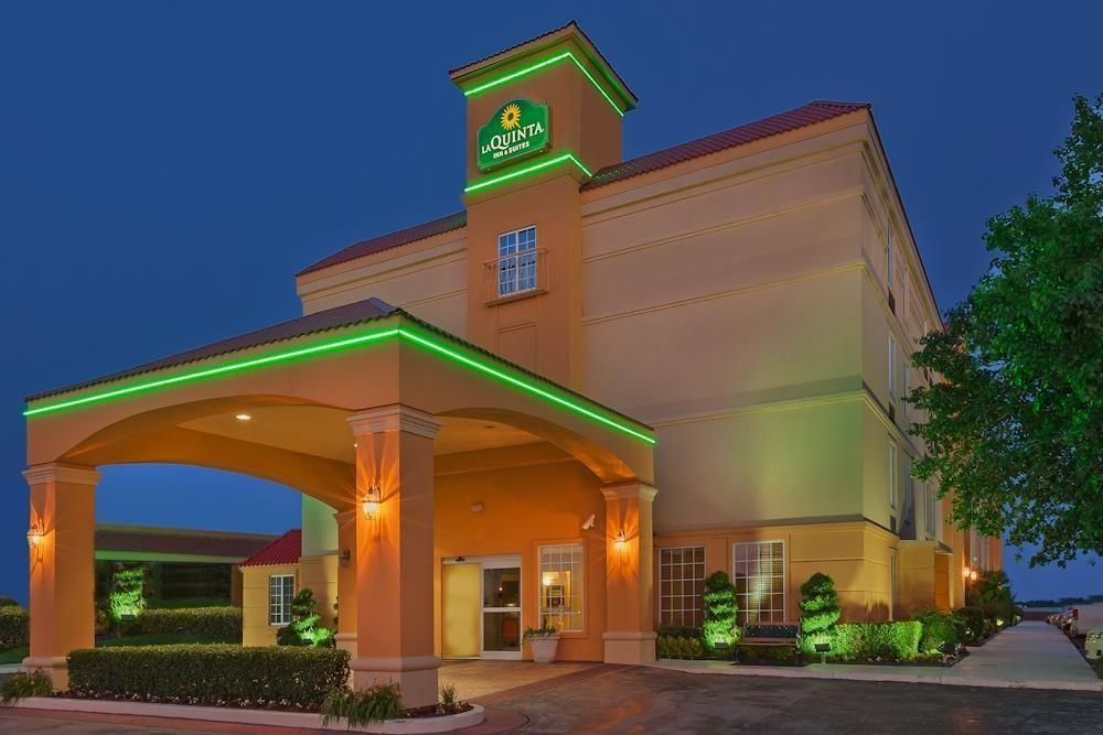 La Quinta Inn & Suites Талса Екстер'єр фото