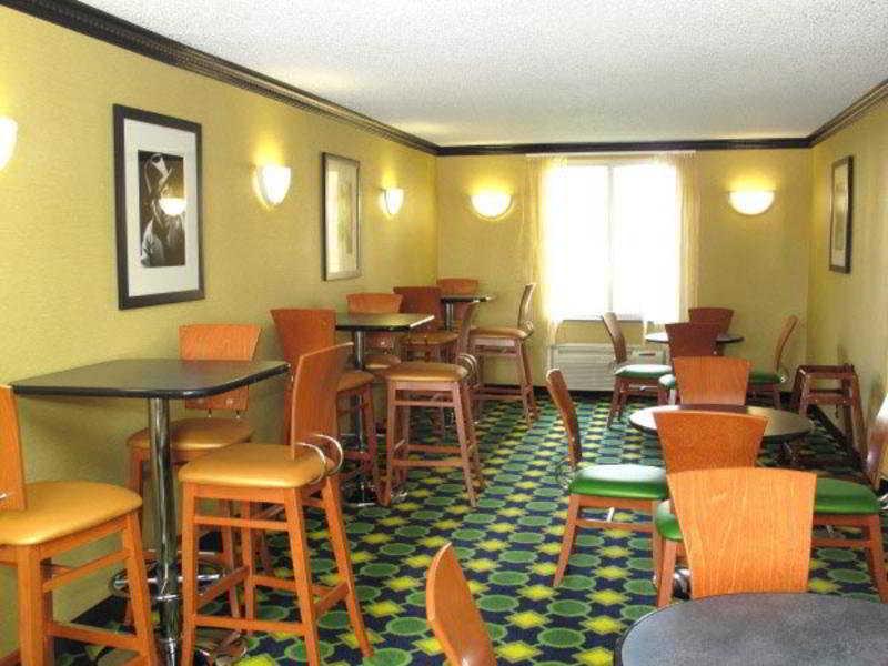 La Quinta Inn & Suites Талса Ресторан фото