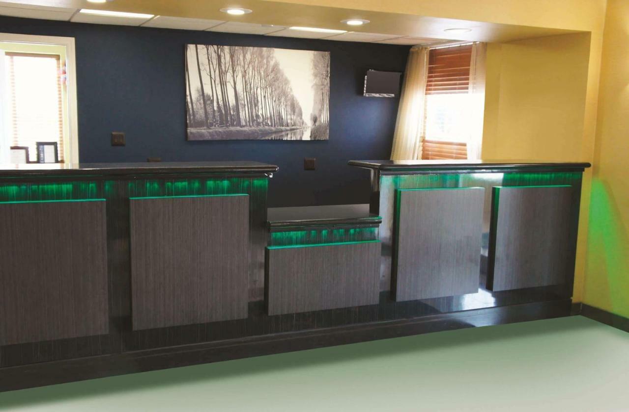 La Quinta Inn & Suites Талса Екстер'єр фото